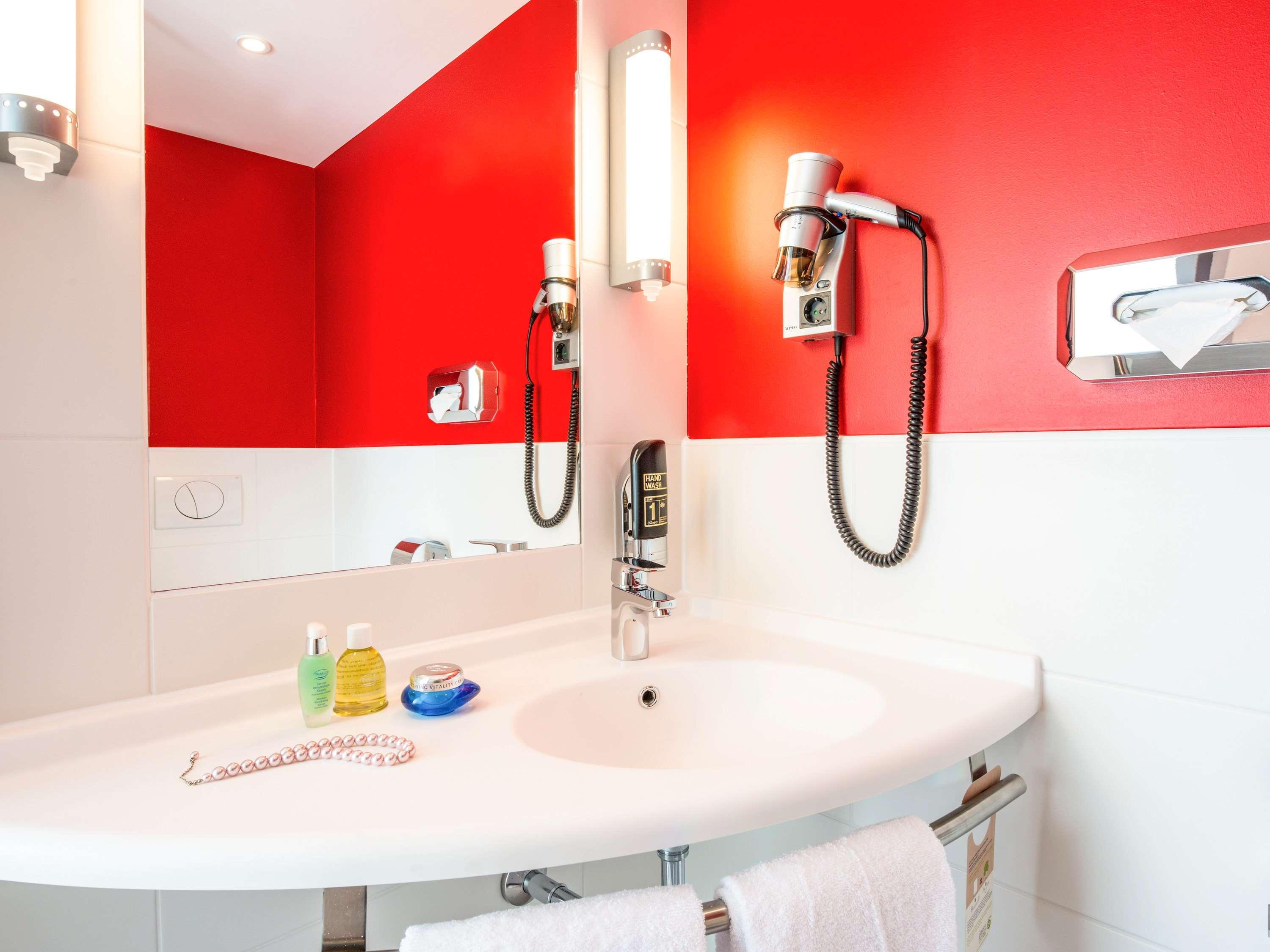 Ibis Muenchen Airport Sued Hotel Hallbergmoos Bagian luar foto