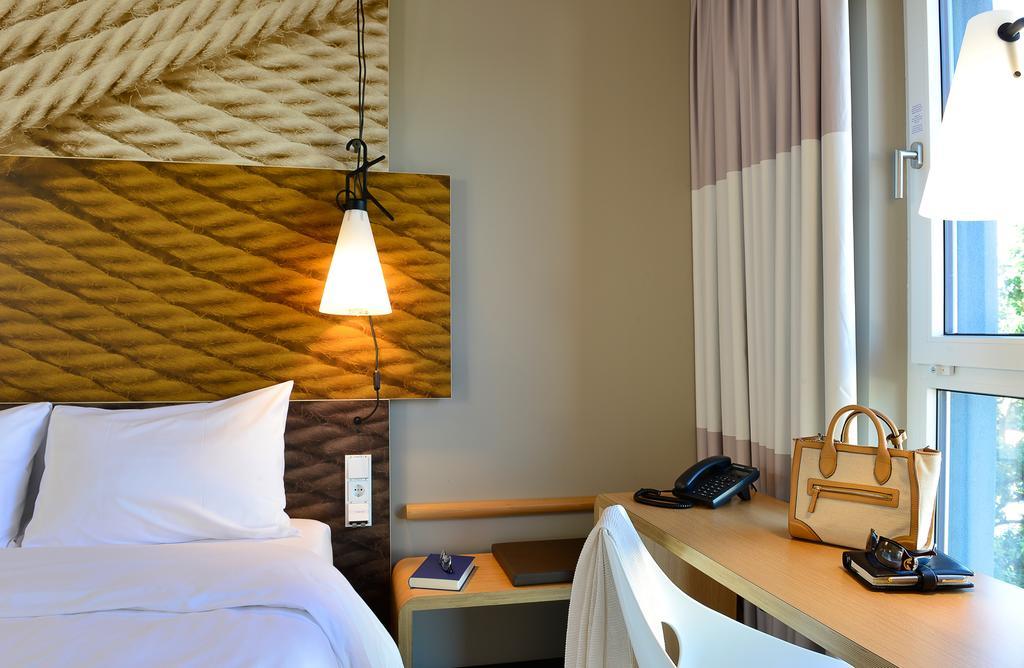 Ibis Muenchen Airport Sued Hotel Hallbergmoos Bagian luar foto